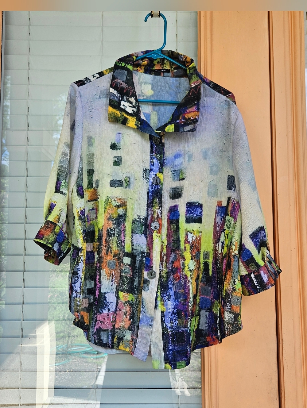 DAMEE Womans Shirt, Size Medium, Multicolor Button Down Shirt
